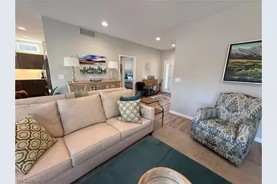 9154 Pleasant Ridge Circle, North Ridgeville, OH 44039 - Photo 8