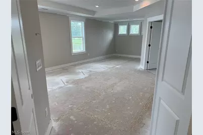 32585 Royal Troon Drive, Avon Lake, OH 44012 - Photo 10