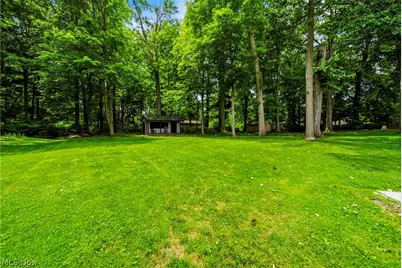 8680 Forestview Avenue, Mentor, OH 44060 - Photo 38