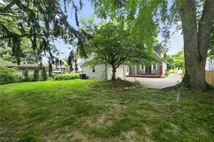 3008 Warrington Rd, Huber Heights, OH 44120 - Photo 6