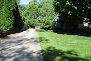 192 Wolcott Rd, Akron, OH 44313 - Photo 2