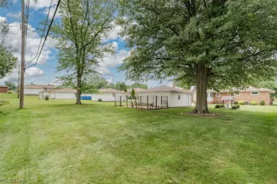 7635 Tamiami Drive, Parma, OH 44134 - Photo 26