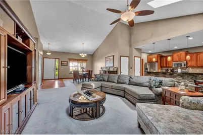 880 Shadow Creek Trail, Amherst, OH 44001 - Photo 6