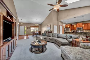 880 Shadow Creek Trail, Amherst, OH 44001 - Photo 6