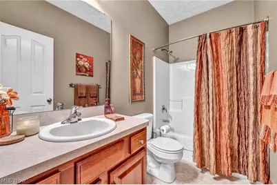 880 Shadow Creek Trail, Amherst, OH 44001 - Photo 22
