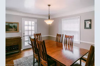 19406 Scottsdale Boulevard, Huber Heights, OH 44122 - Photo 8