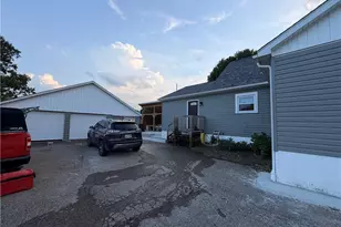 4010 Chandlersville Rd, Zanesville, OH 43701 - Photo 2