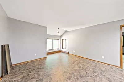 2189 Pinebrook Trail, Cuyahoga Falls, OH 44223 - Photo 18