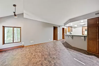 2189 Pinebrook Trail, Cuyahoga Falls, OH 44223 - Photo 16