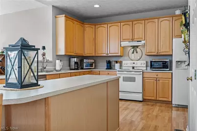 1107 Country Way, Brunswick, OH 44212 - Photo 16