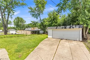 3905 E 189th St, Loveland, OH 44122 - Photo 6