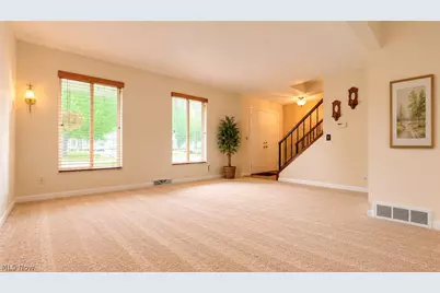 8030 Grovewood Drive, Mentor, OH 44060 - Photo 12