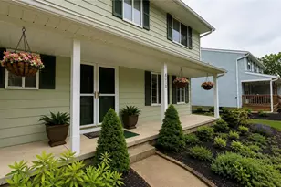 8030 Grovewood Dr, Mentor, OH 44060 - Photo 2