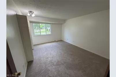 660 Loomis Avenue #670, Cuyahoga Falls, OH 44221 - Photo 6