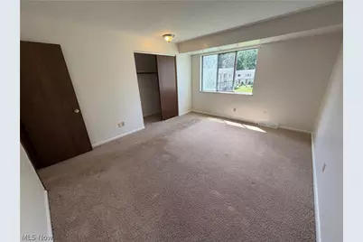 672 Loomis Avenue #682, Cuyahoga Falls, OH 44221 - Photo 8