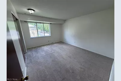 648 Loomis Avenue #658, Cuyahoga Falls, OH 44221 - Photo 8