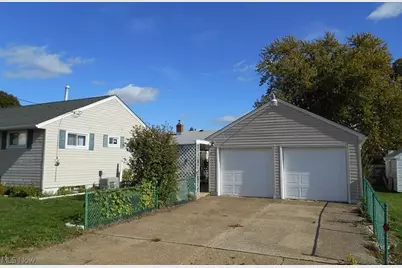 3024 Belmont Place SW, Canton, OH 44710 - Photo 2