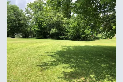 Lillian Street SW, Canton, OH 44706 - Photo 4