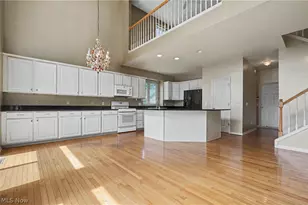532 Covington Ln, Chagrin Falls, OH 44023 - Photo 10