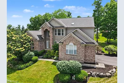 532 Covington Lane, Chagrin Falls, OH 44023 - Photo 2