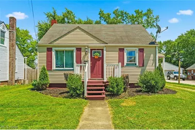 222 Genoa Avenue SW, Massillon, OH 44646 - Photo 1