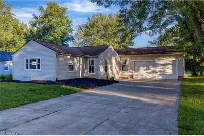 2000 Stake Drive, Green, OH 44232 - Photo 1