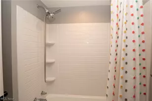 903 Glenwood St SW, North Canton, OH 44720 - Photo 28