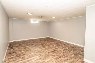 903 Glenwood Street SW, North Canton, OH 44720 - Photo 34