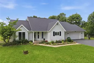 18330 Shaw Rd, Chagrin Falls, OH 44023 - Photo 2