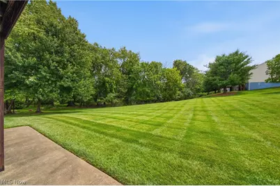 1652 Southpointe Circle NE, Canton, OH 44714 - Photo 36