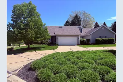 201 Steeplechase Drive #6, Willoughby Hills, OH 44092 - Photo 2