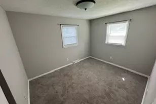 7526 Holly Dr, Mentor on the Lake, OH 44060 - Photo 10