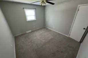7526 Holly Dr, Mentor on the Lake, OH 44060 - Photo 8