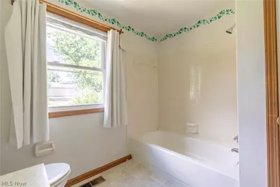 8142 Walter Street NW, Massillon, OH 44646 - Photo 16