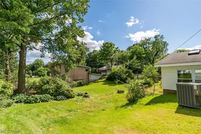 8142 Walter Street NW, Massillon, OH 44646 - Photo 2