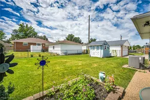 30892 Harrison Rd, Wickliffe, OH 44092 - Photo 40