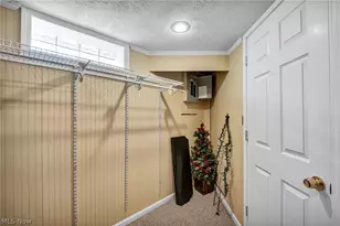 30892 Harrison Rd, Wickliffe, OH 44092 - Photo 34