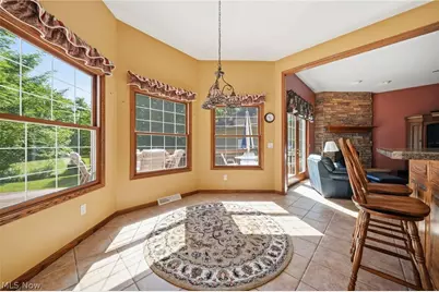 12065 Pheasant Court, Chardon, OH 44024 - Photo 10