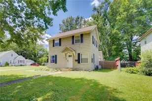 754 Hayden Ave, Akron, OH 44320 - Photo 2