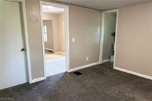 318 Joseph Ave, Barberton, OH 44203 - Photo 12
