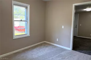 318 Joseph Ave, Barberton, OH 44203 - Photo 10