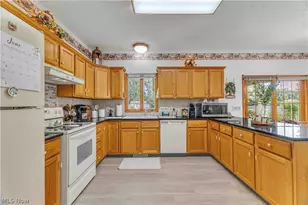 34897 Shawn Dr, North Ridgeville, OH 44039 - Photo 20