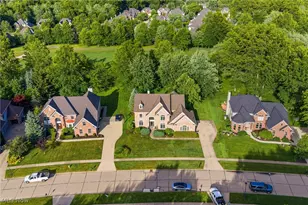 583 Legends Row, Avon Lake, OH 44012 - Photo 4