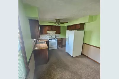 1441 Humbolt Avenue, Youngstown, OH 44502 - Photo 2