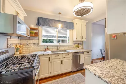 2529 Whitelaw Street, Cuyahoga Falls, OH 44221 - Photo 14
