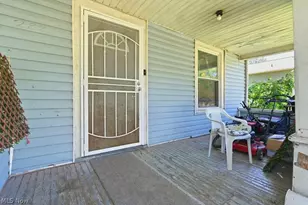 222 W Miller Ave, Akron, OH 44301 - Photo 2