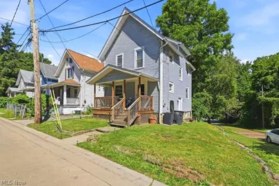 417 Raasch Avenue, Akron, OH 44307 - Photo 2