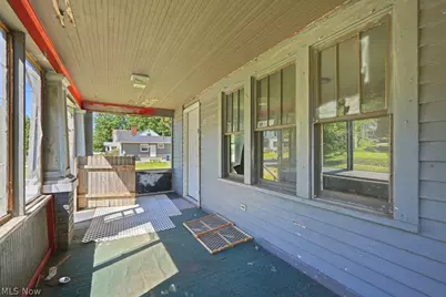 1313 Manchester Road, Akron, OH 44307 - Photo 2