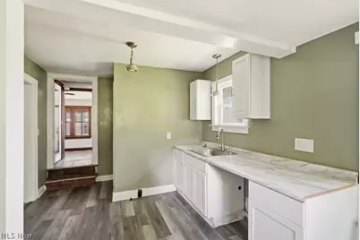 1313 Manchester Road, Akron, OH 44307 - Photo 12