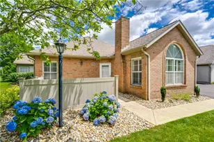 230 Whippoorwill Ln, Mansfield, OH 44906 - Photo 1